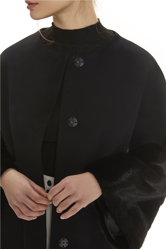 Shaky Women's Loro Piana 90% Wool 10% Cashmere Fabric Short Coat with Mink trimming