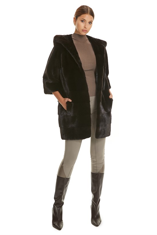 Shaky Women's Mink Fur Short Coat  Blackglama